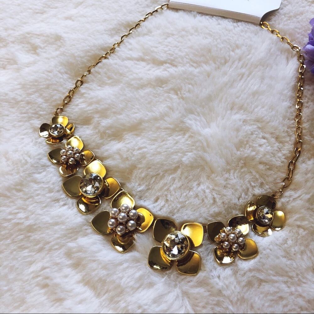 Ann Taylor Pearlized Floral Statement Necklace - Picture 2 of 7